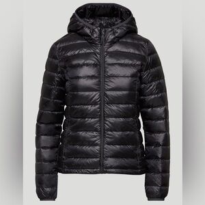 Aritzia Puffer Jacket